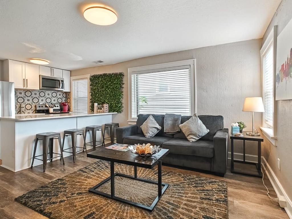 캔자스시티 Heart Of Westport 1Br 빌라 외부 사진